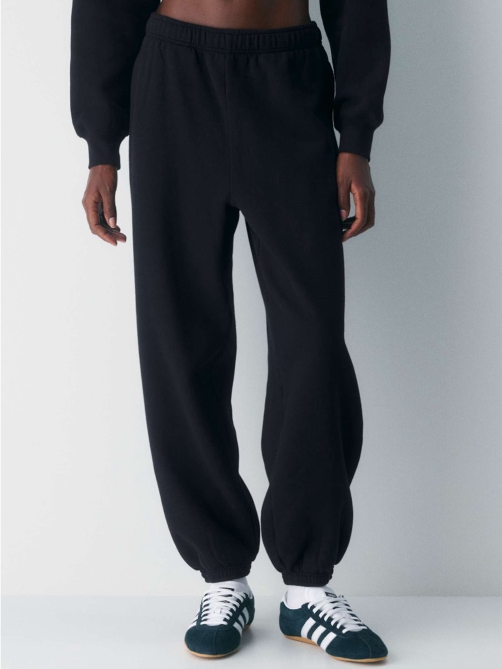 TNA/Aritzia Cozy Fleece Mega Joggers